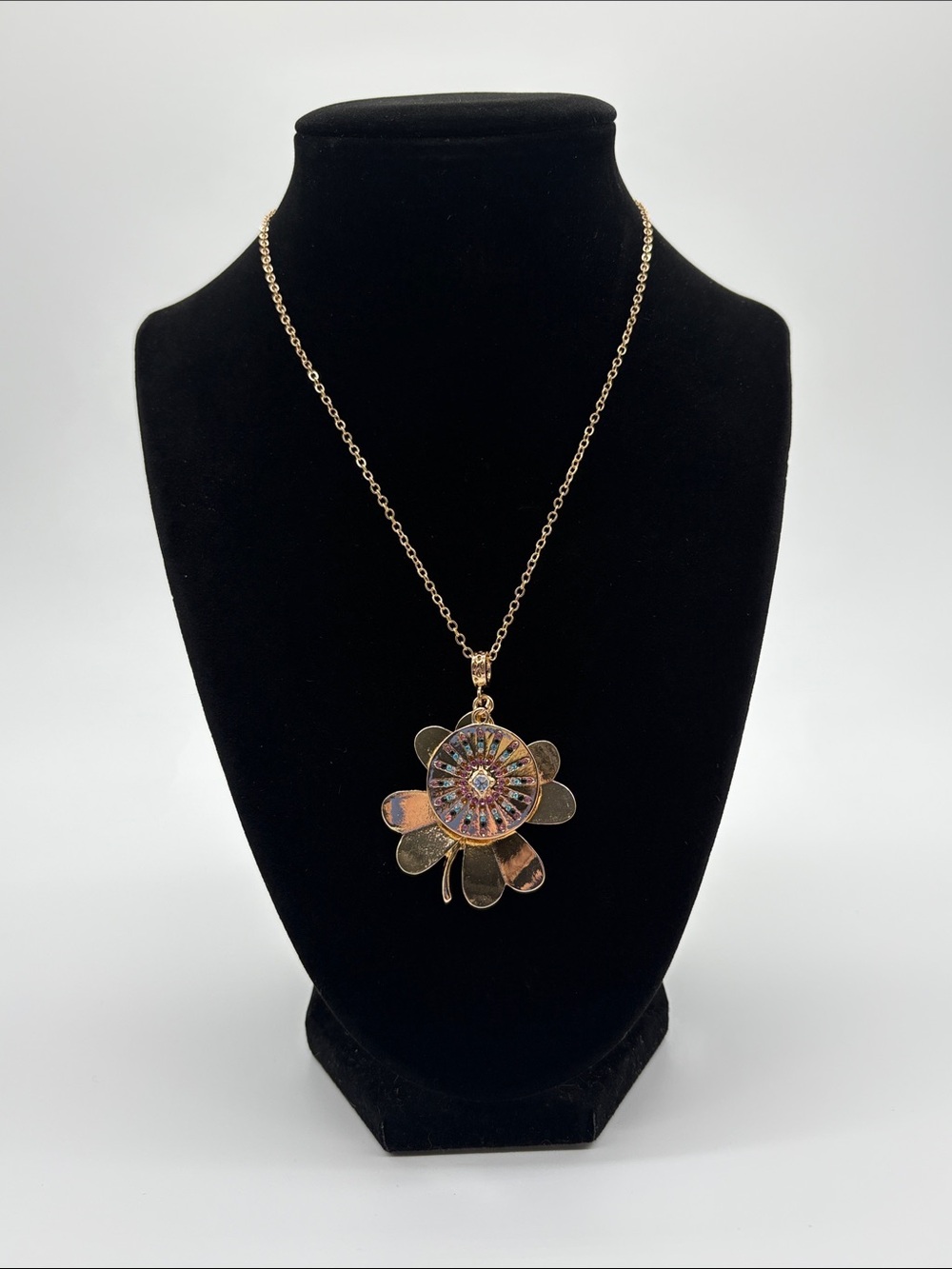 Gold Shamrock Floral Circle Pendant Necklace Multicolor Center Women